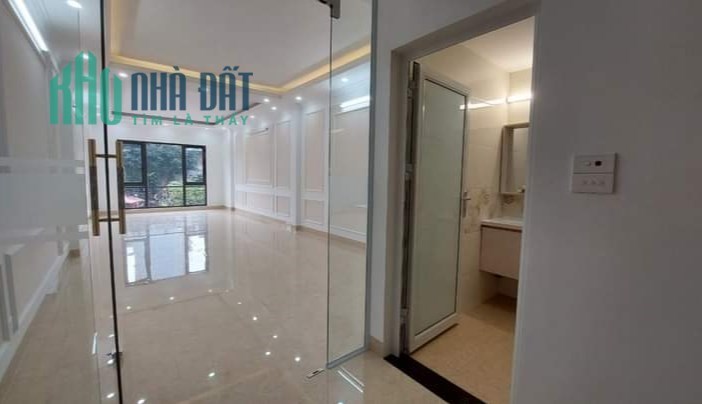 Nhà mới đẹp Nguyễn Ngọc Vũ, Cầu Giấy, thang máy view hồ, KD nhiều loại hình 15 tỷ