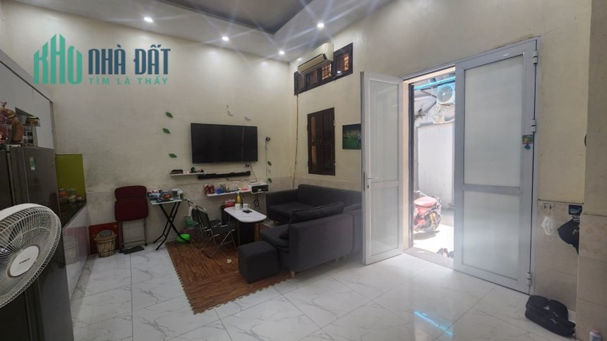 Bán nhà phố Hồng Hà 33m, 2.95 tỷ, sổ đỏ.