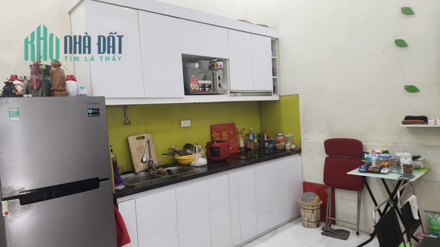 Bán nhà phố Hồng Hà 33m, 2.95 tỷ, sổ đỏ.