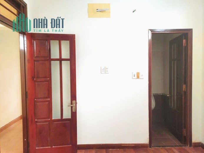 Bán nhà Nguyễn Hữu Thọ, ô tô vào nhà, 100m2 chỉ nhỉnh nhẹ 4 tỷ. 0905.880.363