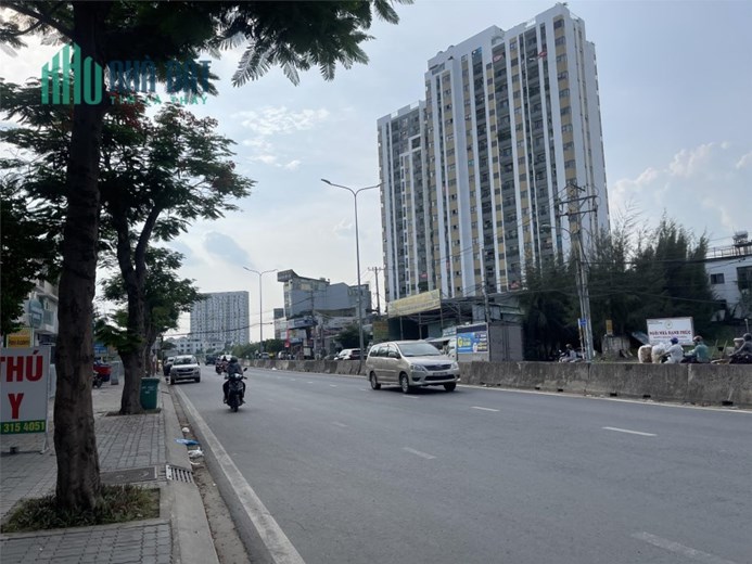 Nhà MT đường Liên Phường ngang 6m siêu rẻ, giá bằng 1/3 The Global City.