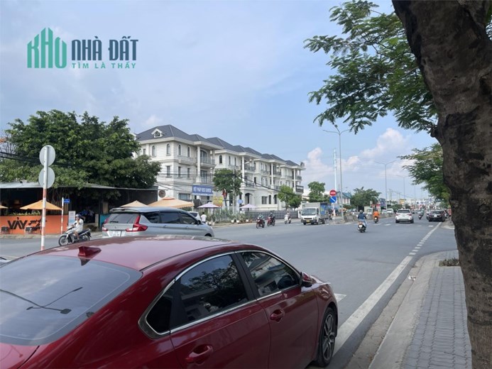 Nhà MT đường Liên Phường ngang 6m siêu rẻ, giá bằng 1/3 The Global City.