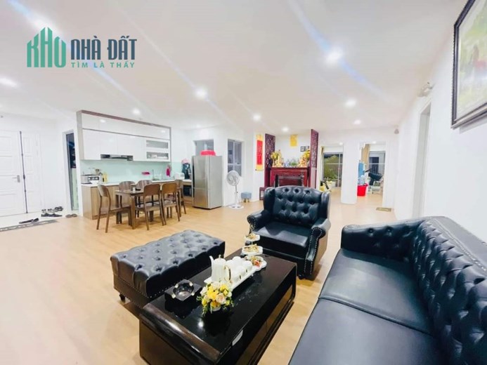 Bán GẤP CC 3PN,124m2 full nội thất, gần Nước Ngầm, Hoàng Mai, giá 2.9 tỷ