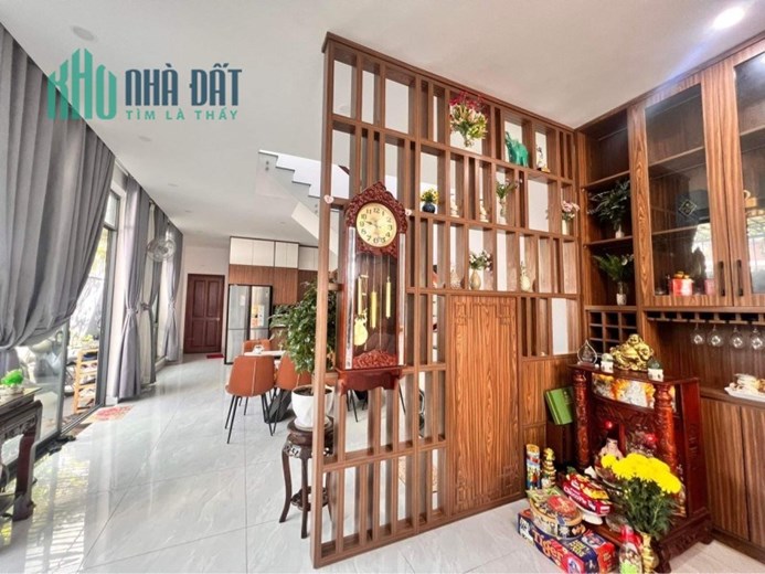 Bán Nhà Mặt Tiền Kề Giga Mall Thủ Đức Siêu Phẩm 239m2 Giá 15 Tỷ 8