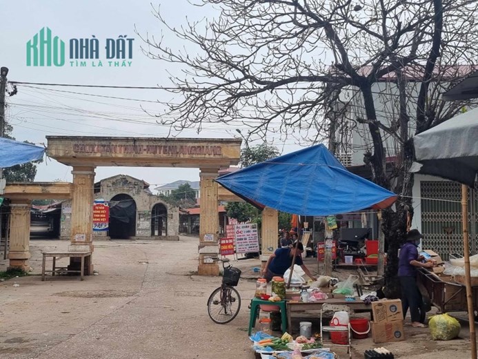 Cắt lỗ 350 triệu mảnh đất 149m2 sổ đỏ, mặt tiền 13m tại chợ Kép- Bắc Giang, giá hạ còn 550 triệu