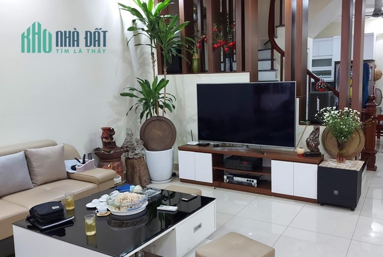 Tuyệt ĐỈNH! Bán Nhà Dân Xây Đẹp 38mx5T  Lê Trọng Tấn_Định Công_Ngõ Oto_Thông Gần Phố LH 0969356066