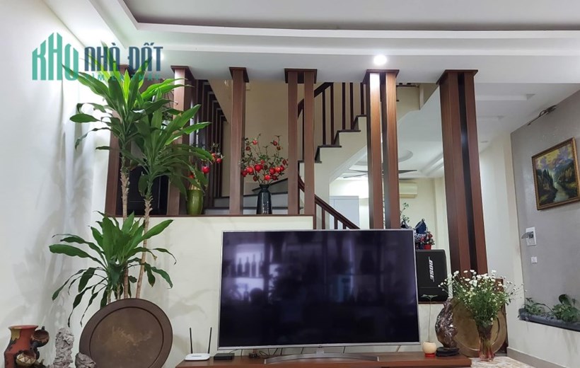 Tuyệt ĐỈNH! Bán Nhà Dân Xây Đẹp 38mx5T  Lê Trọng Tấn_Định Công_Ngõ Oto_Thông Gần Phố LH 0969356066