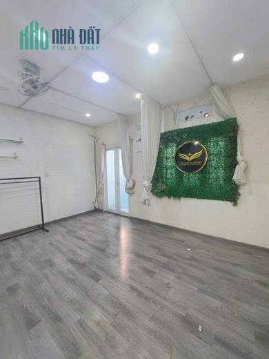 Bán Nhà Mặt Tiền Nguyễn Hồng Đào P14 Tân Bình, 40m2, ngang 5m, 3 tầng, 10,5 Tỷ
