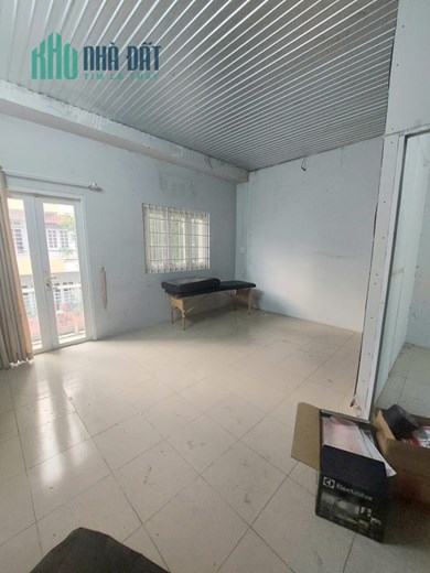 Bán Nhà Mặt Tiền Nguyễn Hồng Đào P14 Tân Bình, 40m2, ngang 5m, 3 tầng, 10,5 Tỷ