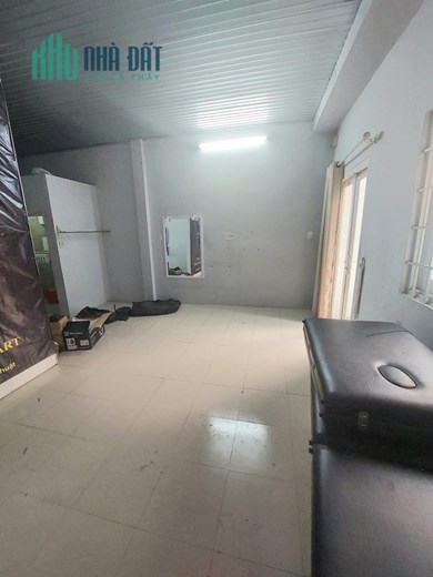 Bán Nhà Mặt Tiền Nguyễn Hồng Đào P14 Tân Bình, 40m2, ngang 5m, 3 tầng, 10,5 Tỷ