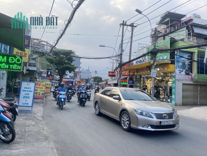 18 Tỷ- bán nhà MT đường 42 Lê Văn Thịnh, Q.2, SHR, 4 tầng, 150m2, ngang 6.5m, khu sầm uất.