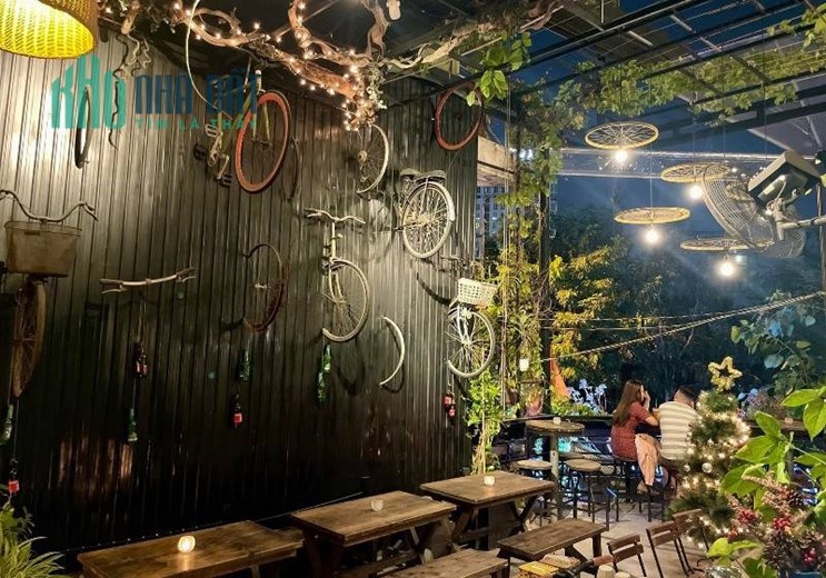 Quận 3, Sang quán The Bike Coffee tại đường Trường Sa, quận 3, gần cầu Lê Văn Sỹ , Liên hệ: