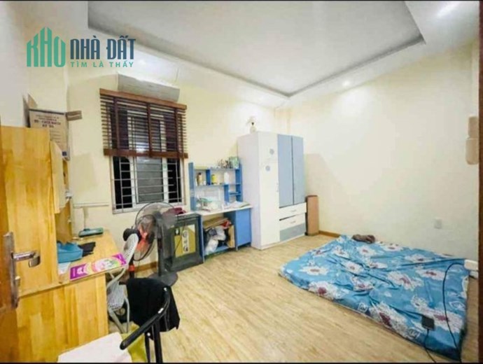 Bán nhà đường Nguyễn Bỉnh Khiêm gần Đại Học Y, 45m 4 tầng độc lập, GIÁ 3.5 tỉ ngõ ô.tô đỗ 24h