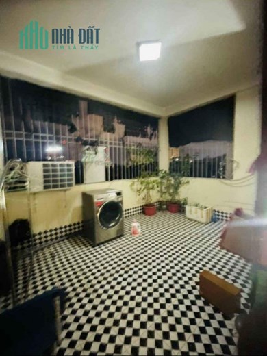 Bán nhà đường Nguyễn Bỉnh Khiêm gần Đại Học Y, 45m 4 tầng độc lập, GIÁ 3.5 tỉ ngõ ô.tô đỗ 24h