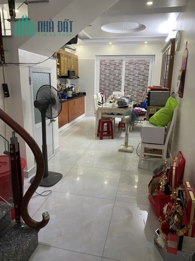 Bán nhà phố Kiều Sơn, diện tích 48m 4 tầng, ngõ nông, GIÁ 2.8 tỉ ô.tô đút vào nhà