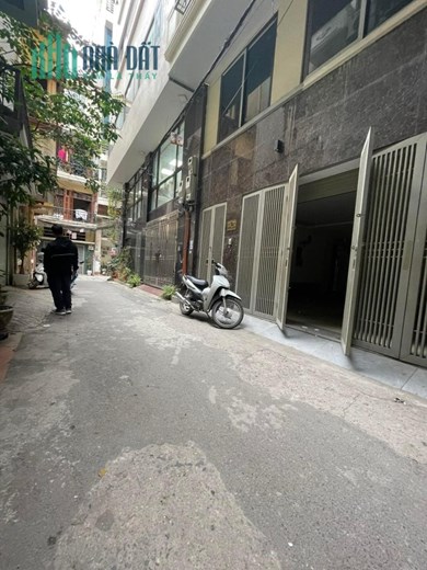 BÁN NHÀ PHÂN LÔ PHỐ TRẦN QUANG DIỆU ĐĐ HÀ NỘI.8 TẦNG THANG MÁY , MẶT TIỀN RỘNG GIÁ NHỈNH 200TR/M2