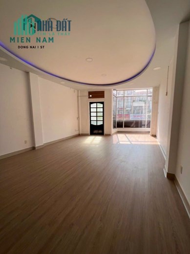 Cho thuê nhà 1t3l có 6pn mặt tiền ngay đại học đồng nai