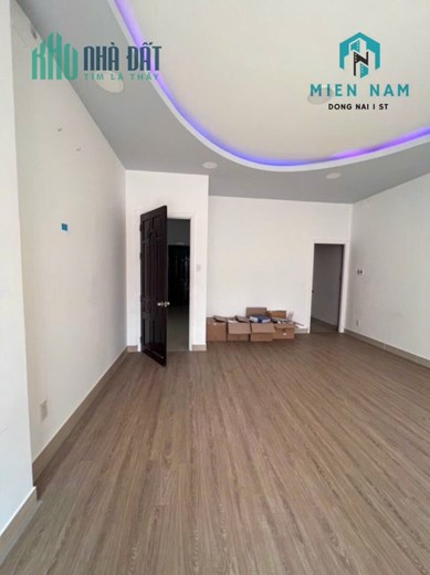 Cho thuê nhà 1t3l có 6pn mặt tiền ngay đại học đồng nai