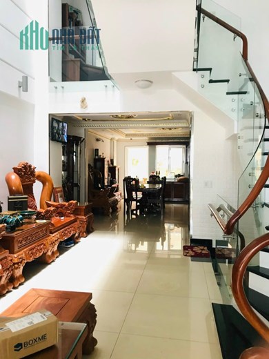 BÁN NHÀ MẶT TIỀN CAO THỊ CHÍNH, PHÚ THUẬN QUẬN 7 - 105M2