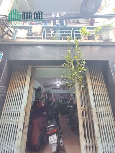chủ ngộp bán nhà 2 tầng BTCT Bùi Viện Quận 1 41m2 gần mặt tiền chỉ nhỉnh 5 tỷ TL