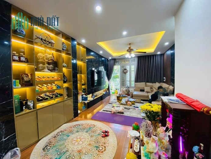 GIẢM CHÀO 1 TỶ  Ngõ 3 Phạm Tuấn Tài, ô tô Tránh, 65m, 4 Tầng, 11.8 Tỷ.