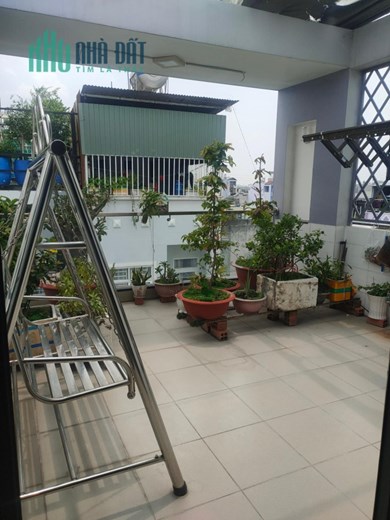 Bán nhà Đường số 11 40m2 5 lầu giá  4.2 tỷ Bình Hưng Hoà Bình Tân.