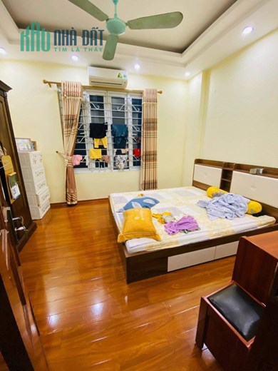 Bán nhà Lĩnh Nam Hoàng Mai 35.6M*5 Tầng giá 3.35 Tỷ