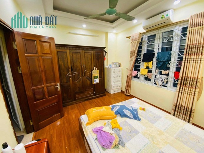 Bán nhà Lĩnh Nam Hoàng Mai 35.6M*5 Tầng giá 3.35 Tỷ