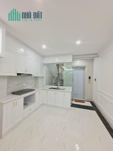 Nhà Nguyễn Công Hoan - Ba Đình. 6T, thang máy, ngõ rộng thênh thang, 7,4 tỷ nhà đẹp