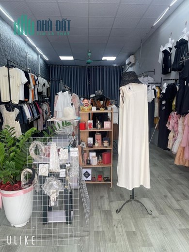 Sang nhượng của hàng Địa chỉ: mặt đường lớn đường 24 phố mới quế võ bn.
