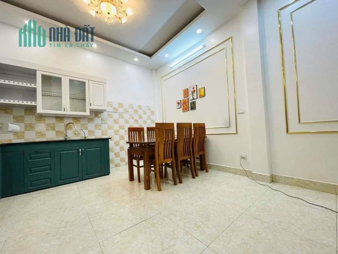 Siêu phẩm! Bán nhà Đỗ Đức Dục, 49m2,  ngõ thông, 3 mặt thoáng, ô tô, 5 tỷ 3