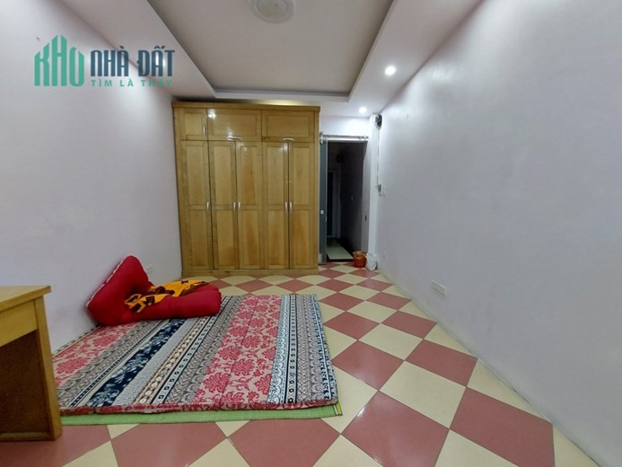 Cho thuê mặt bằng ở và KD, VP, mặt phố 21m2, Hoàng Quốc Việt, 4 tr.