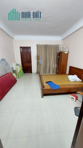 Nhà Đẹp ở luôn, Phố Nguyễn Ngọc Vũ 46m2 X 5t,tặng nội thất 6.85 tỷ.