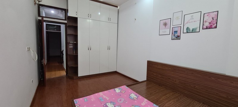 Nhỉnh 4 tỷ có nhà Phố Hào Nam Ô Chợ Dừa 45m 5 tầng 5 ngủ ngõ thông gần phố ở ngay lh 0817606560