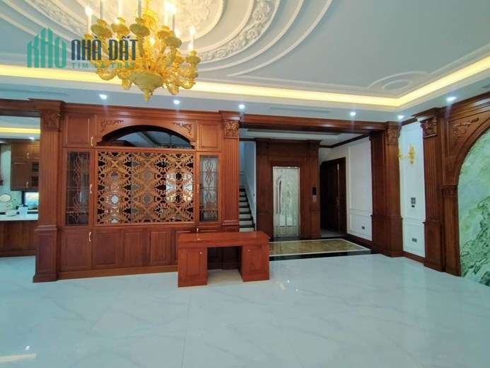 BIỆT THỰ - ĐẲNG CẤP GIỚI THƯỢNG LƯU - 4 TẦNG THANG MÁY - FULL NỘI THẤT SIÊU ĐẸP VÀ SANG TRỌNG - AN