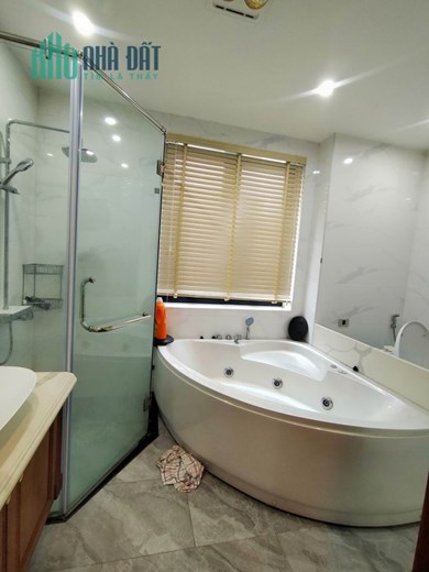 BIỆT THỰ - ĐẲNG CẤP GIỚI THƯỢNG LƯU - 4 TẦNG THANG MÁY - FULL NỘI THẤT SIÊU ĐẸP VÀ SANG TRỌNG - AN
