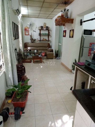 Chính chủ bán nhà tập thể ở 57 phố An Dương, Quận Tây Hồ, Hà Nội