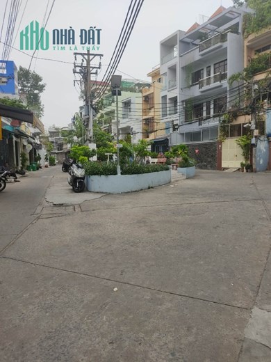 Quá Vip Q11, HXH Quay đầu, 60m ra MT, 3 tầng, ngang 5m chỉ hơn 5 tỷ.