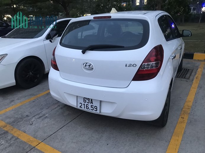 Bán Hyundai i20 trắng chạy êm  Đường Lê Văn Lương, Phường Tân Hưng, Quận 7, Tp Hồ Chí Minh