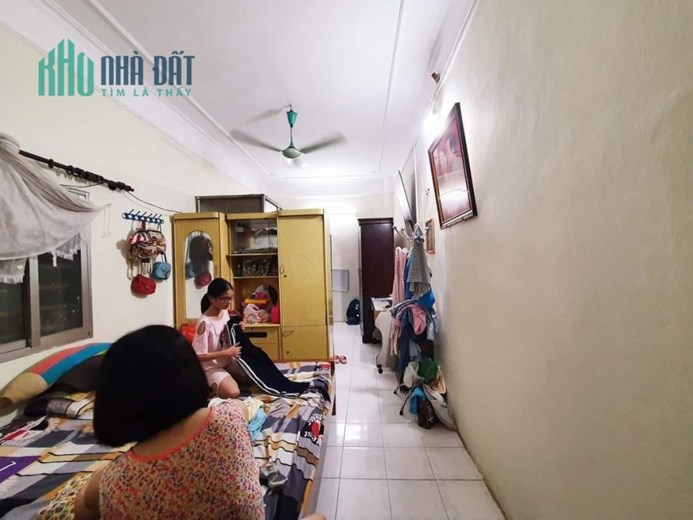 GẦN LĂNG BÁC - Nhà 3 tầng Đội Cấn 24m2 MT3.1 chỉ 2.05 tỷ - SẠCH SẼ VUÔNG VẮN