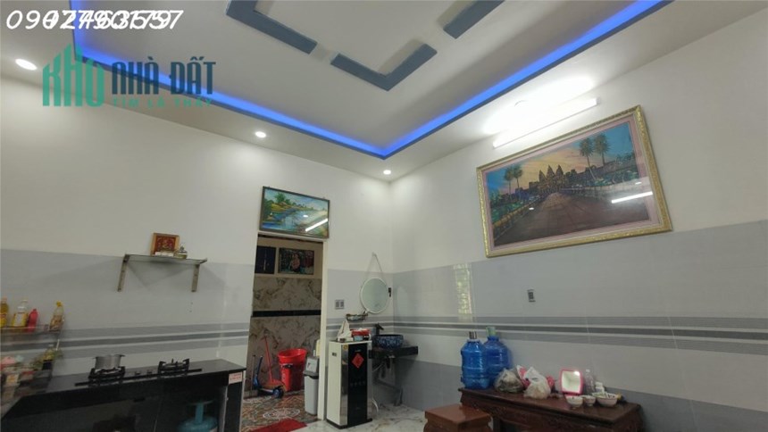 NHÀ TRƯỜNG ĐÔNG, GIÁ BAO THƯƠNG LƯỢNG