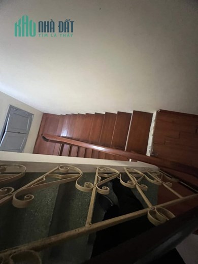 Cho thuê nhà  Hào Nam - Ở - KINH DOANH - 4 NGỦ -- NGÕ 3 GÁC 150m 15 triệu