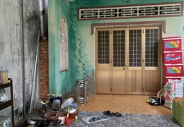 CHÍNH CHỦ CẦN BÁN NHÀ VỊ TRÍ TRUNG TÂM THỊ TRẤN GIỒNG TRÔM.