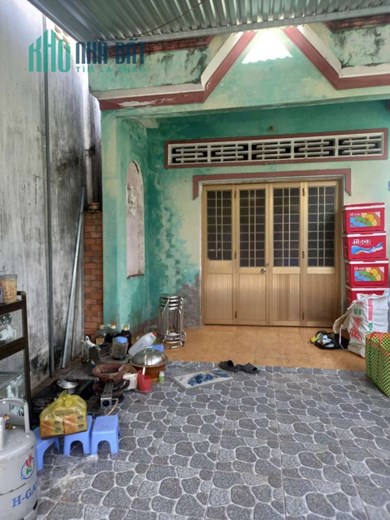 CHÍNH CHỦ CẦN BÁN NHÀ VỊ TRÍ TRUNG TÂM THỊ TRẤN GIỒNG TRÔM.
