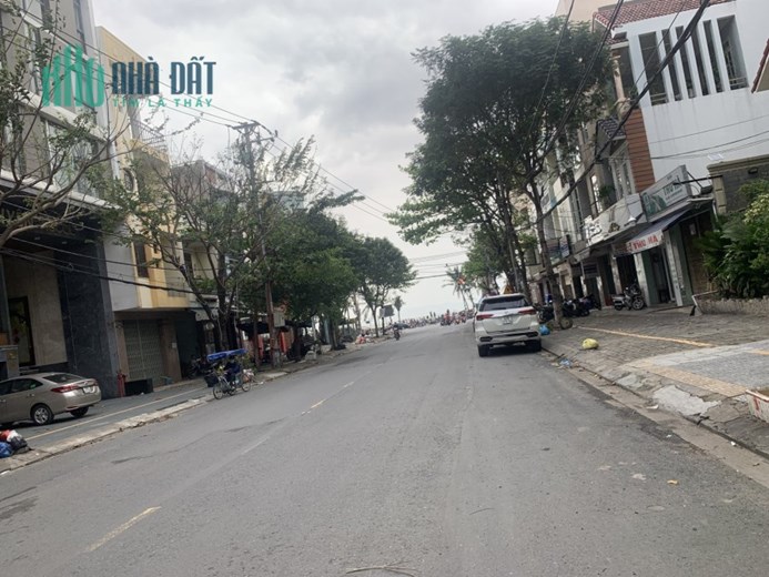 Bán toà căn hộ Tôn Thất Đạm, sát biển, dòng tiền 1.8  tỷ/ năm