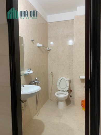 Bán toà căn hộ Tôn Thất Đạm, sát biển, dòng tiền 1.8  tỷ/ năm
