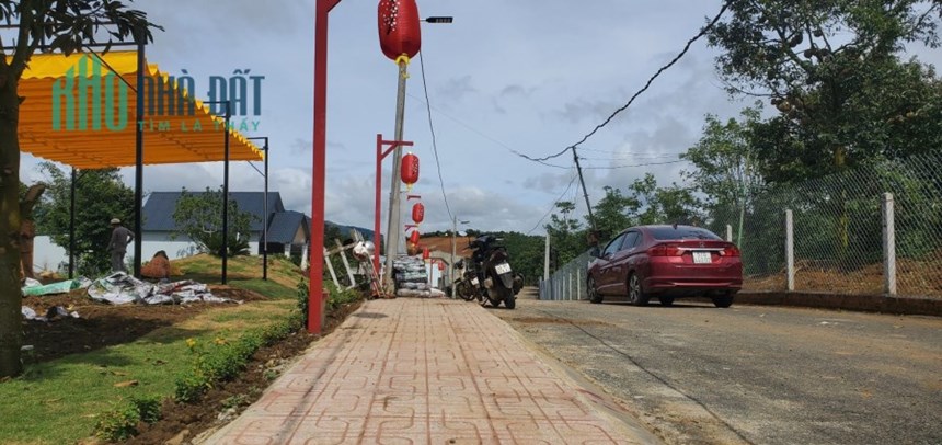 Bán đất nền thổ cư cách tp Bảo Lộc 10 phút, đất đang có vườn sầu riêng
