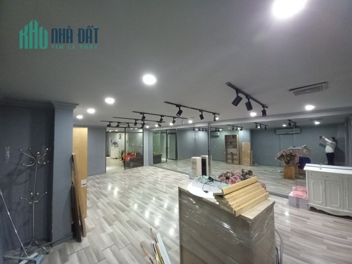 CHÍNH CHỦ cho thuê mặt bằng tầng lửng 120M mặt phố  Tôn Đức Thắng 0941478686