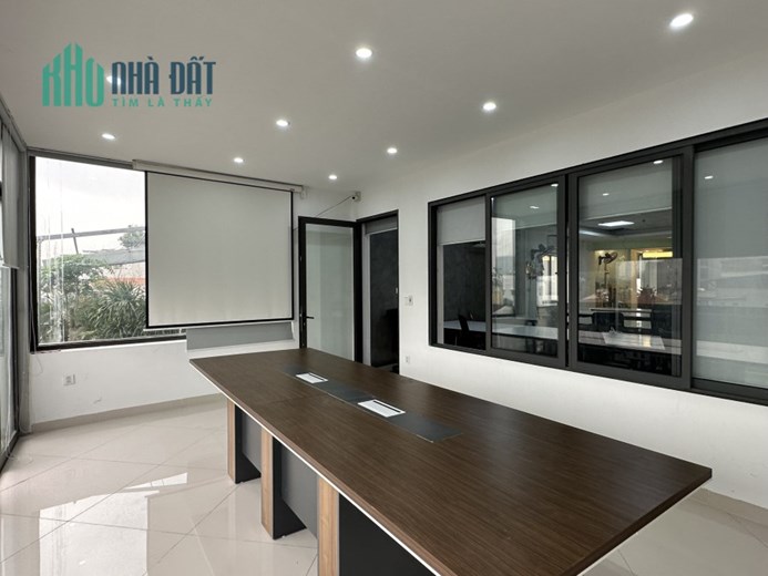 MÌNH cần cho thuê  mặt bằng 200m VUÔNG VĂN  tại tầng 6 Tôn Đức thắng Full đồ như hình 0941478686