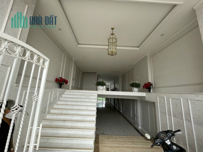 Cho thuê  mặt bằng kinh doanh 2 MẶT THOÁNG, GẦN NGÃ TƯ  tại Số 68 Xuân Diệu - Tứ Liên - Tây Hồ